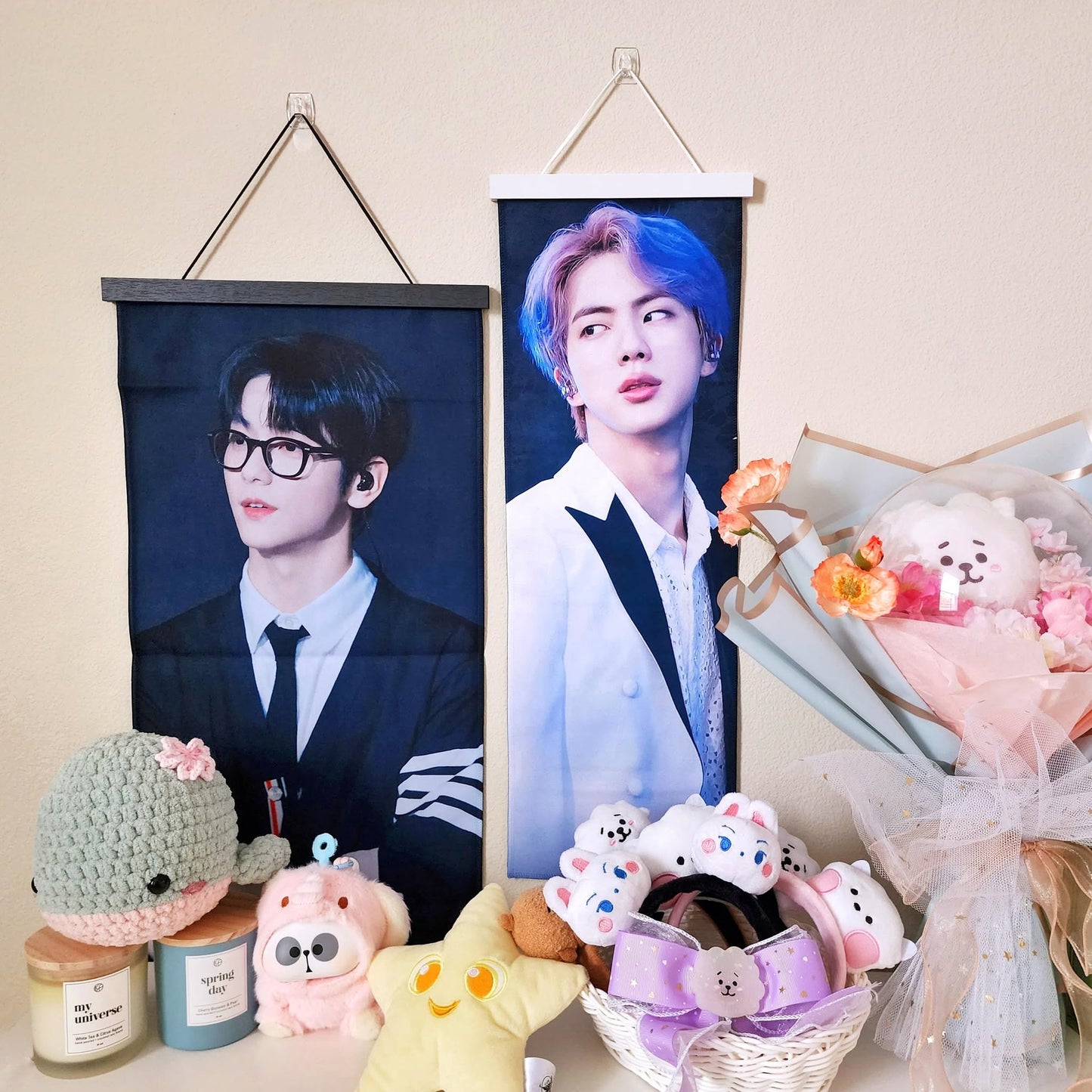 Kpop Fabric Slogan Banner Holder Display